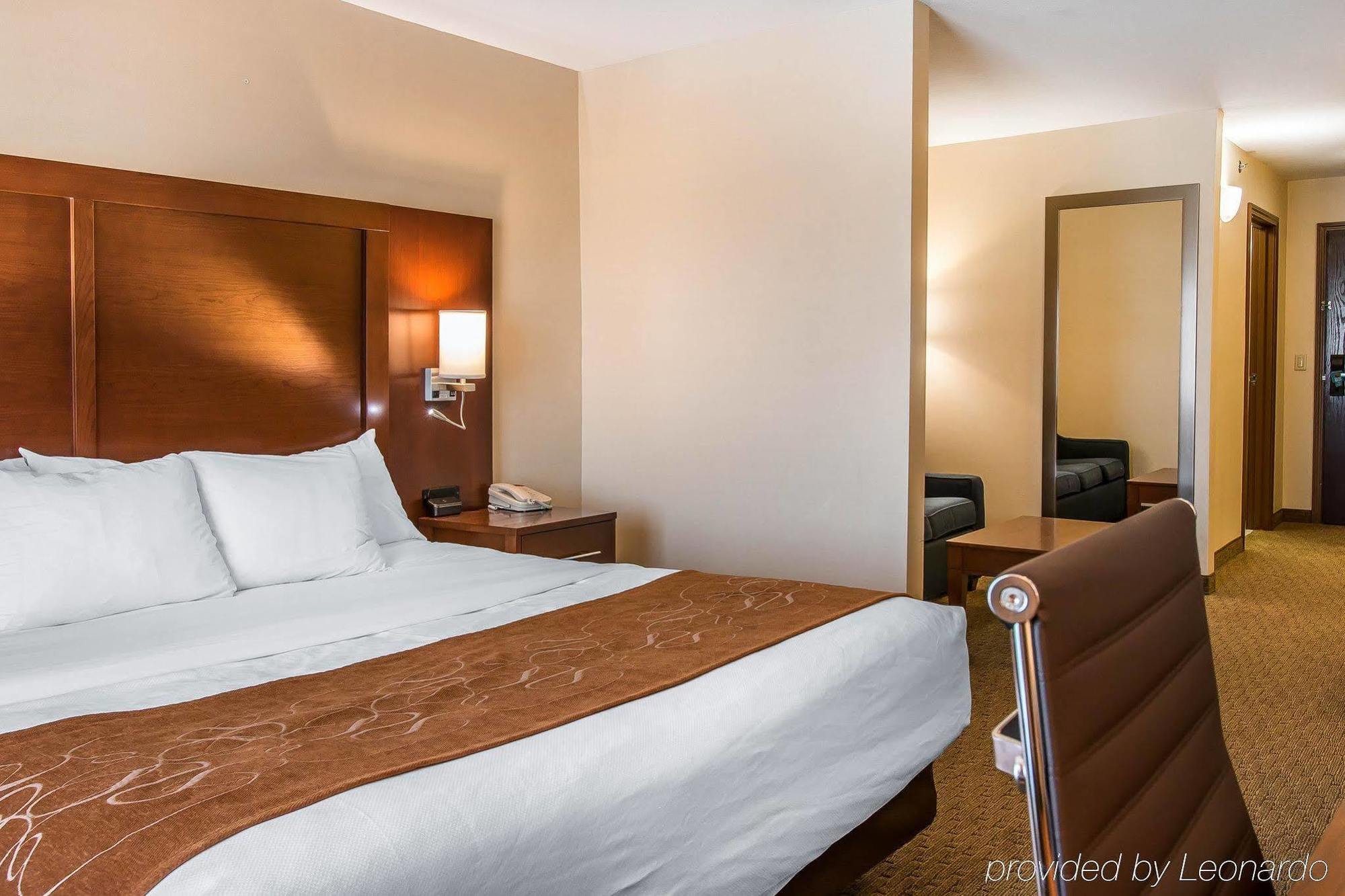 Comfort Suites Wixom Exteriör bild